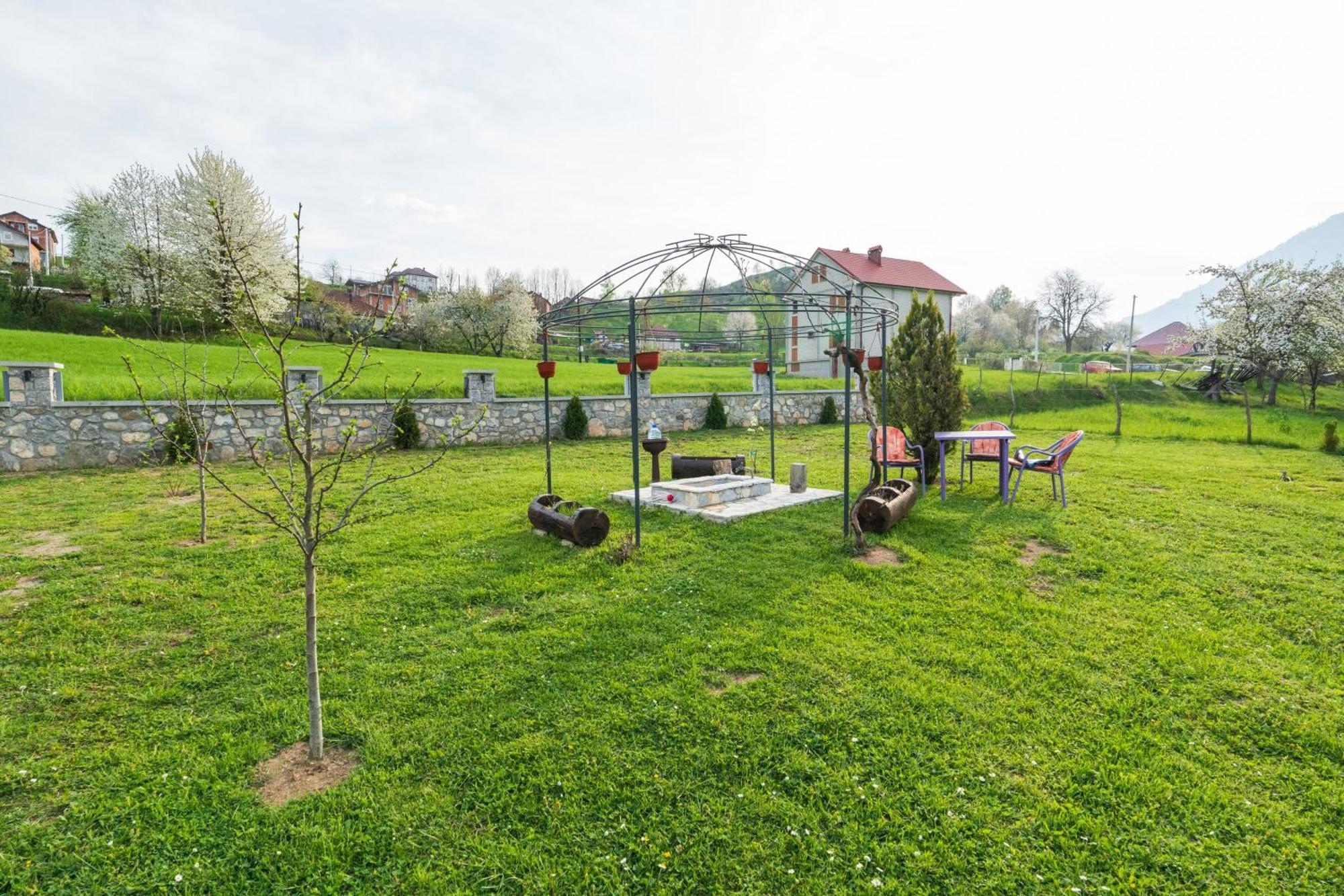 Villa Salerno Camp Plav Exterior foto
